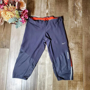 Nike Dri-Fit Gray Capri Leggings Athletic Pants Size Small